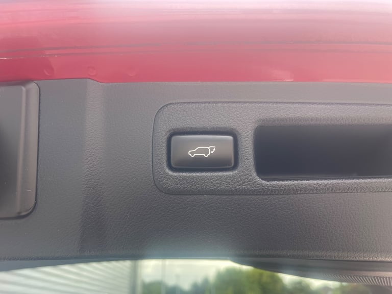 2017 Lexus NX 2.5 300h Premier SUV 5dr Petrol Hybrid E-CVT 4WD Euro 6 (s/s)