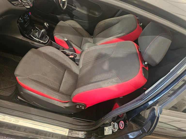 Ford Fiesta Zetec S Breaking