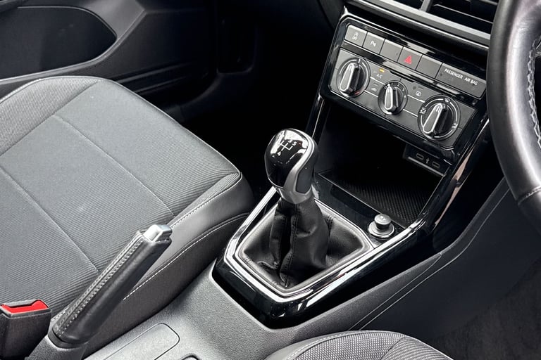 2022 Volkswagen T-Cross 1.0 TSI Black Edition 5dr | Parking Sensors  |  App Connect SUV PETROL Ma...