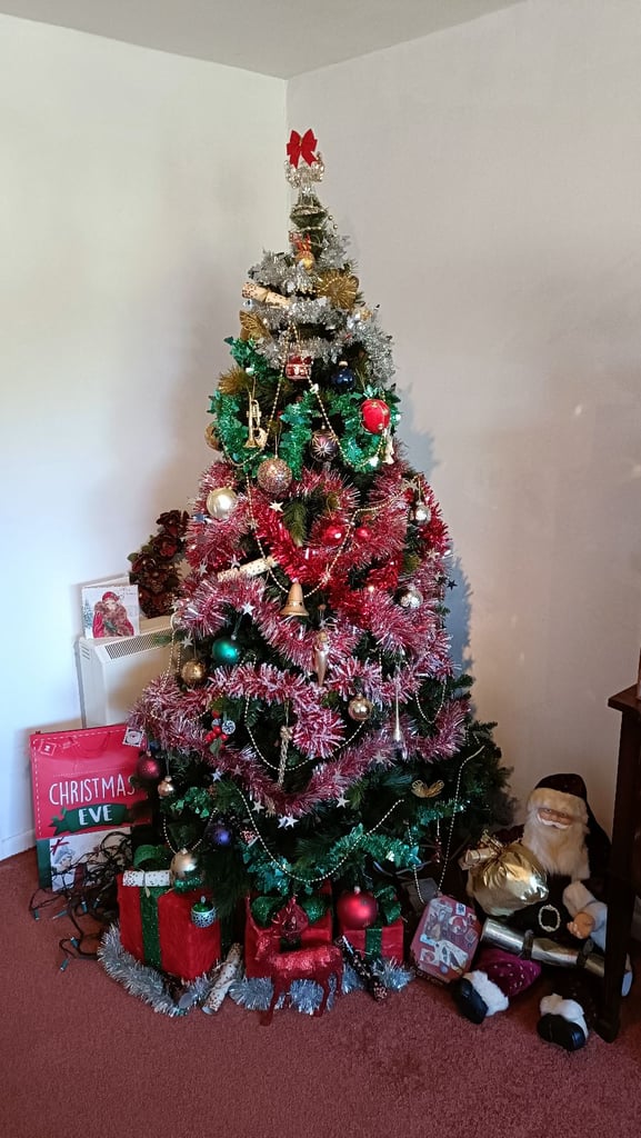 image for Christmas 6ft, quality tree decorated and themed 