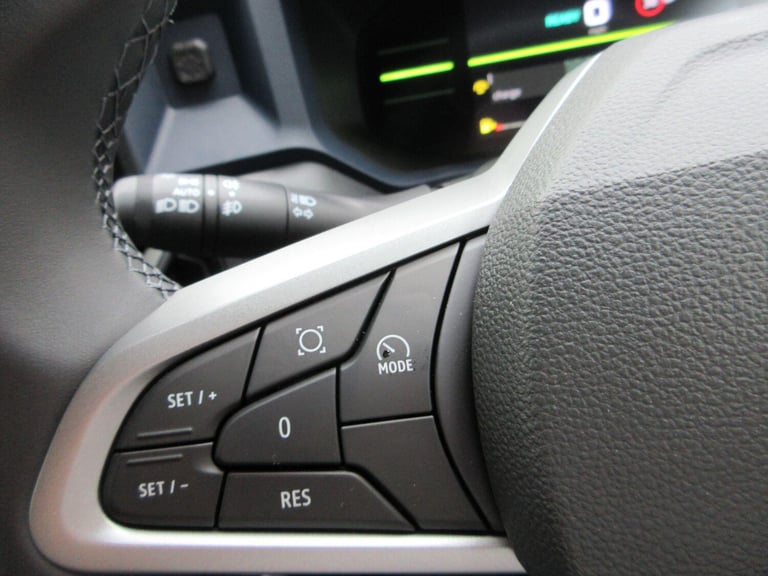 2025 Dacia Duster Journey HYBRID 140 4x2 MY24 HATCHBACK Petrol/Electric Hybrid Automatic