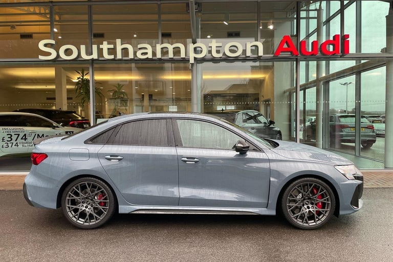 2025 Audi RS3 2.5 TFSI Carbon Black Saloon 4dr Petrol S Tronic quattro Euro 6 (s/s) (400  SALOON ...