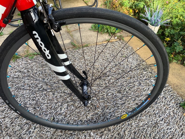 MODA TEMPO HALF CARBON 20 SPEED ROAD BIKE,56cm FRAME,105 SHIFTERS/TIAGRA GEARS/SRAM APEX 