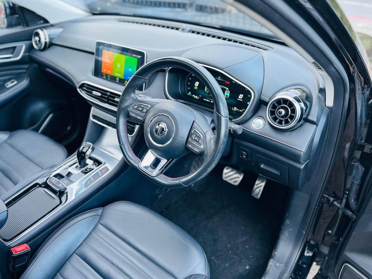 MG BREAKING 2022 HS EXCLUSIV PHV MK1 PLUG IN HYBRID 1.5 PETROL AUTO