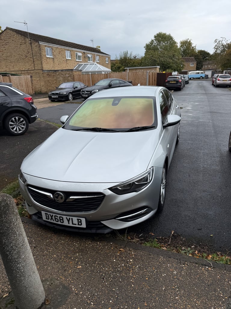 Vauxhall, INSIGNIA, Hatchback, 2018, Manual, 1598 (cc), 5 doors