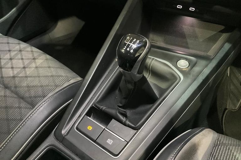 2020 Volkswagen Golf 1.5 TSI R-Line 5dr HATCHBACK PETROL Manual