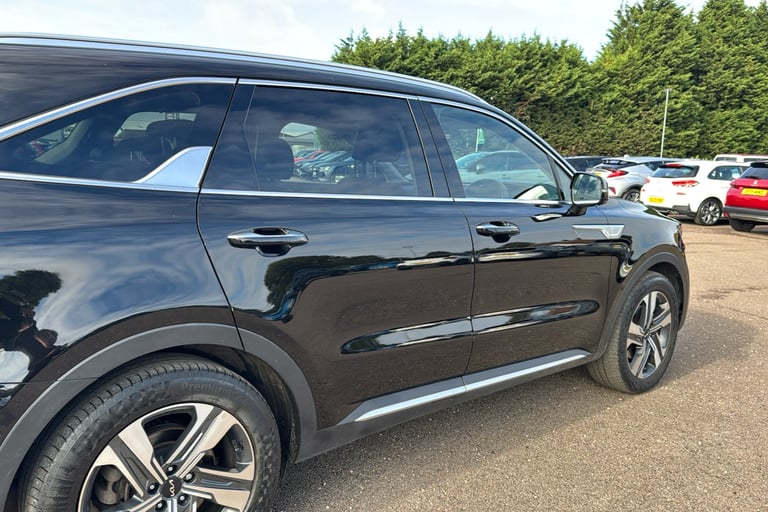  Kia Sorento 1.6 H T Gdi 3 Suv 5dr Petrol Hybrid Auto Awd Euro 6 s/s 226 Bhp