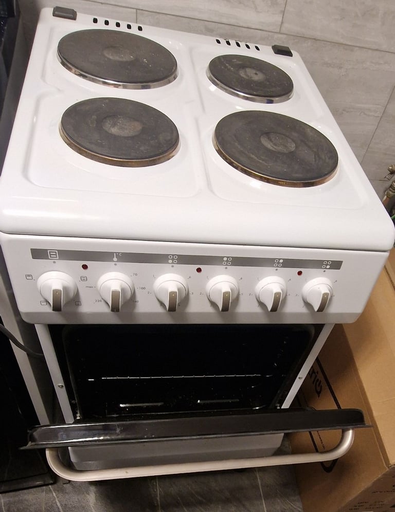 image for Electric Cooker with oven