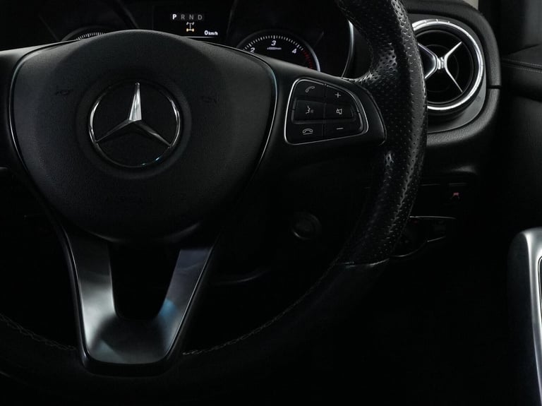  Mercedes-Benz X-Class 2.3 CDI Power Auto 4MATIC Euro 6 4dr Diesel Automatic