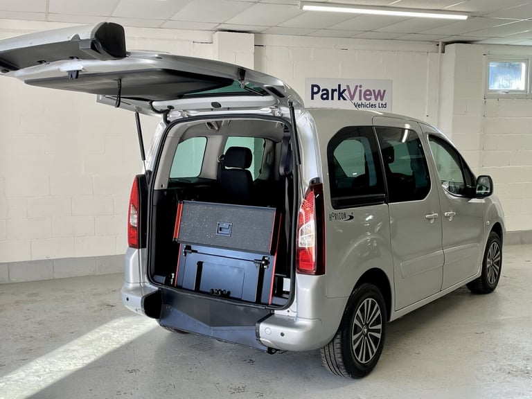 PEUGEOT PARTNER TEPEE 1.6 BlueHDi Allure WAV wheelchair accessible vehicle 2018