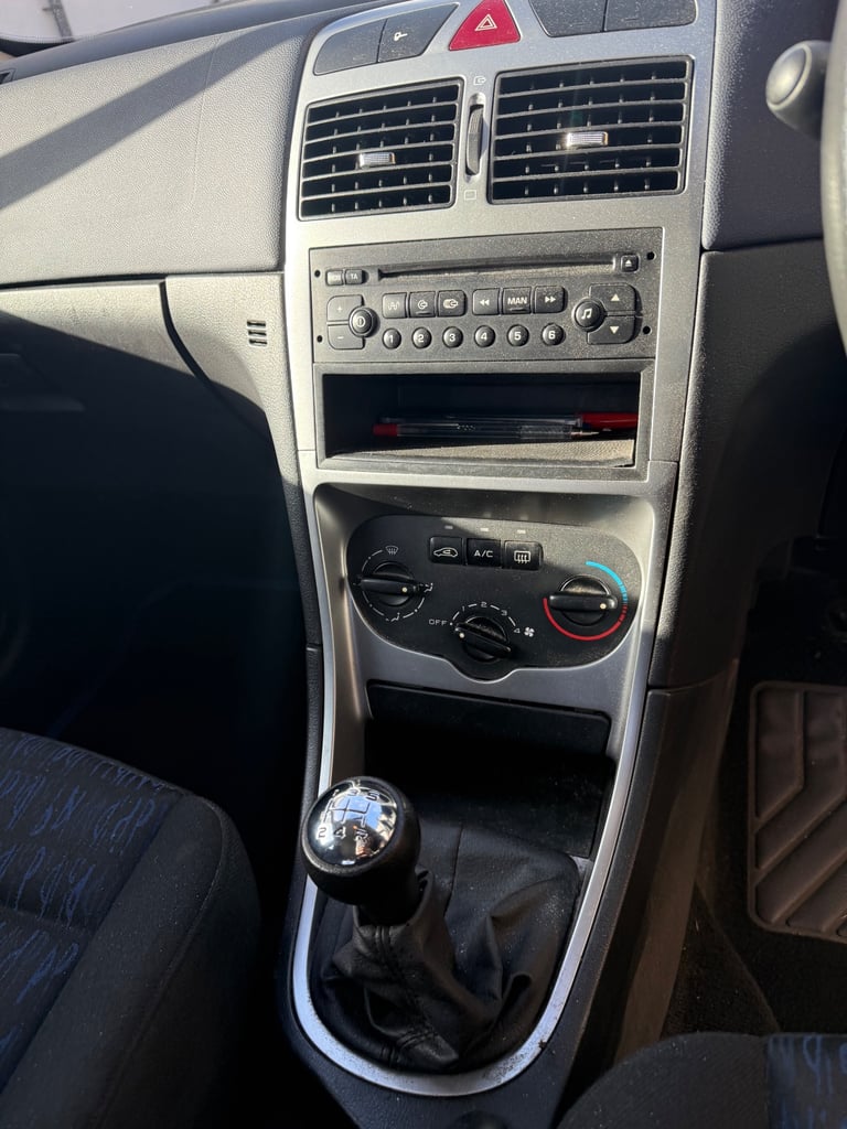 Peugeot, 307, S, Hatchback, 2004, Manual, 1587 (cc), 5 doors, 90k miles