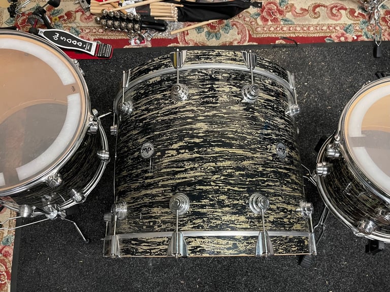 DW Collectors Series Drums with Hardcases