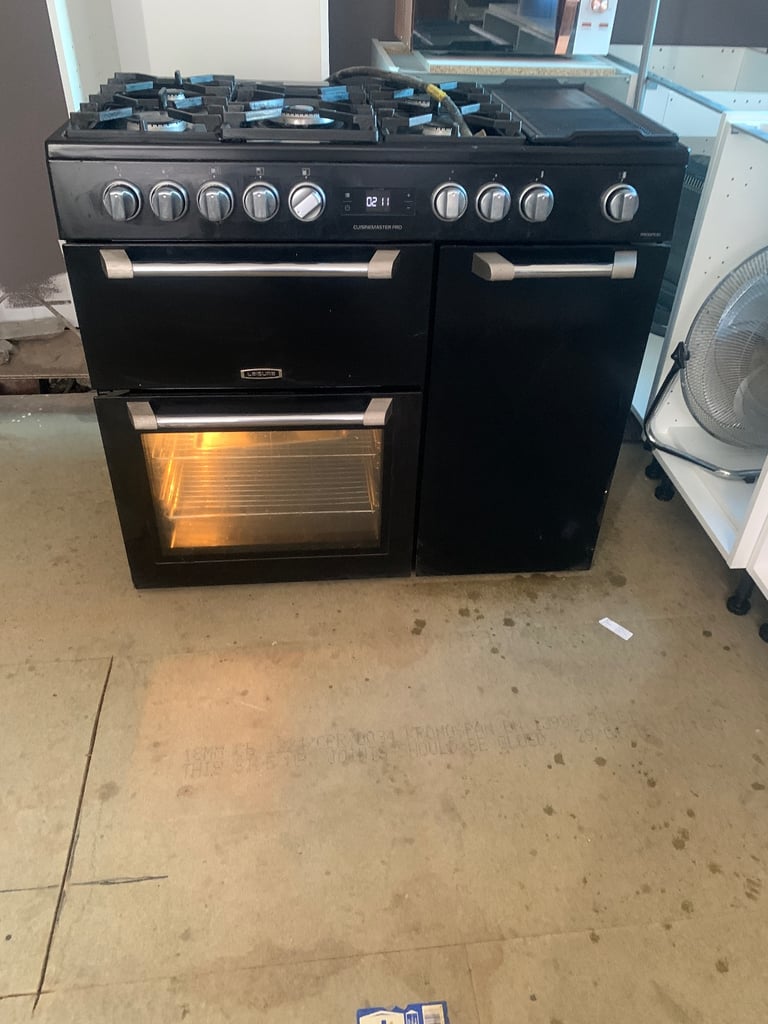image for LARGE BLACK 5 GAS HOB BURNERS WITH OVENS