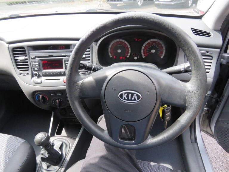 2011 Kia Rio 1.4 2 IPD 5dr HATCHBACK Petrol Manual