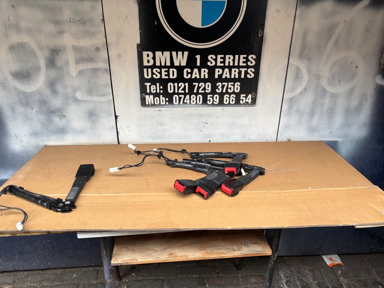 image for BMW 1 series seat belt tensioners