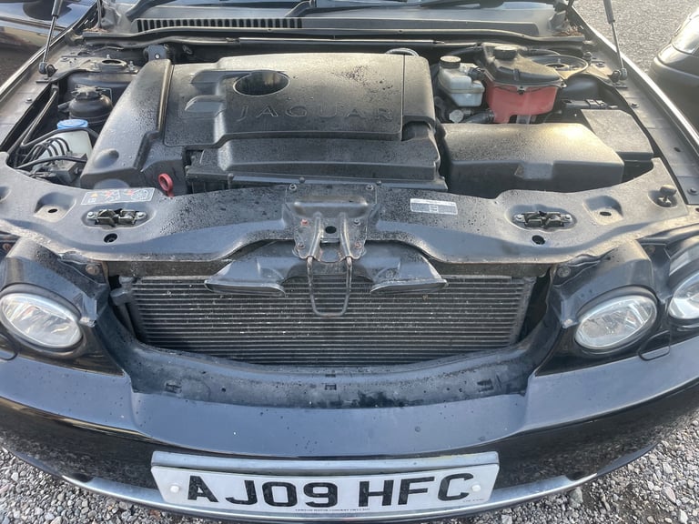 JAGUAR X-TYPE 2.2 D SOVEREIGN 09 REG BLACK 4 DOOR SALOON MOT DECEMBER 12TH 2025 SERVICE HISTORY