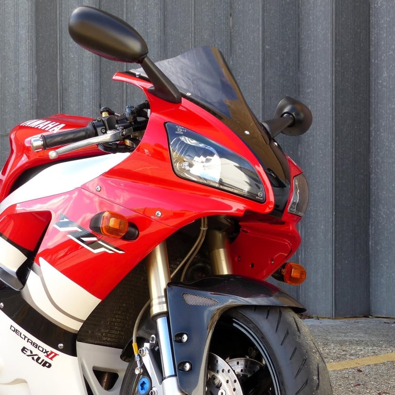 2000 Yamaha YZF-R1 – Increasingly Rare, Superb Condition, Only 13,239 Miles