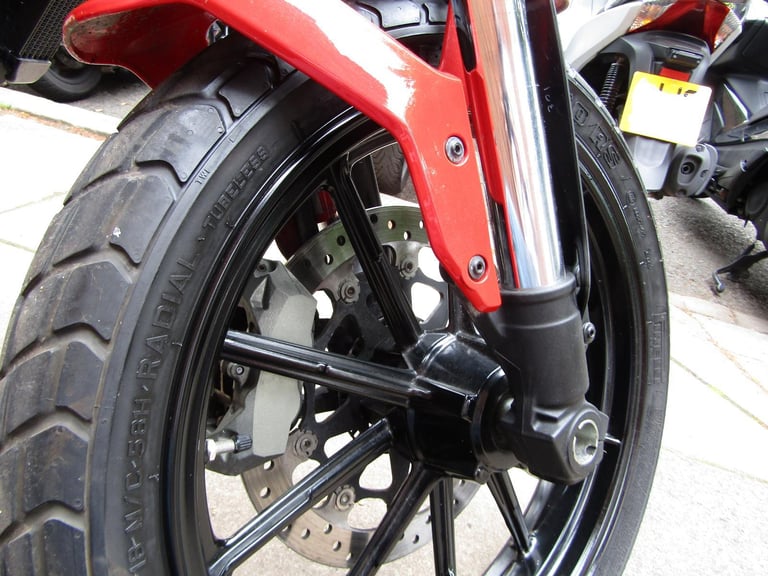 DUCATI SCRAMBLER 800  FULL SERVICE , ONE PREVIOUS OWNER ,VERY LOW MILES