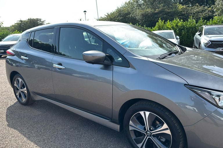  Nissan Leaf 40kwh Tekna Hatchback 5dr Electric Auto 150 Ps Electric