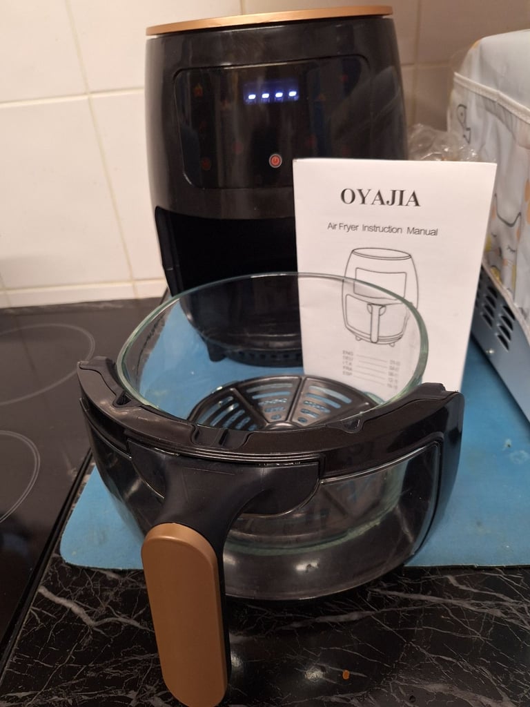 6L glass digital air fryer. Ex con