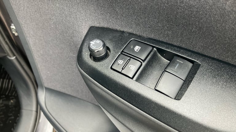 2022 Toyota Yaris 1.5 Hybrid Icon 5dr CVT Hybrid Hatchback Hatchback Hybrid Automatic