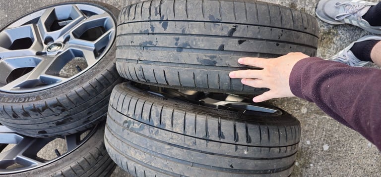 Ford Alloys and Wheels 