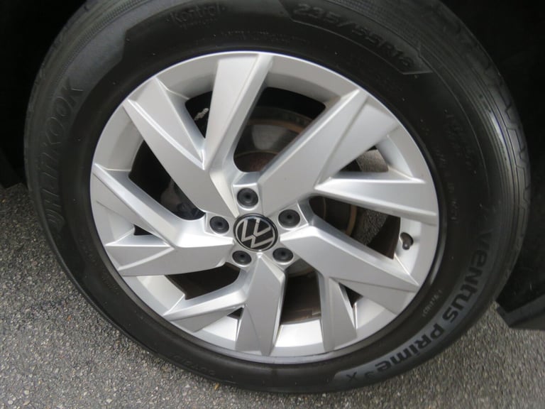 2021 Volkswagen Tiguan 1.5 TSI Life Euro 6 (s/s) 5dr ESTATE Petrol Manual