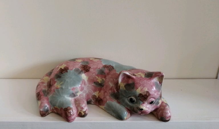 Park Rose pottery Cat