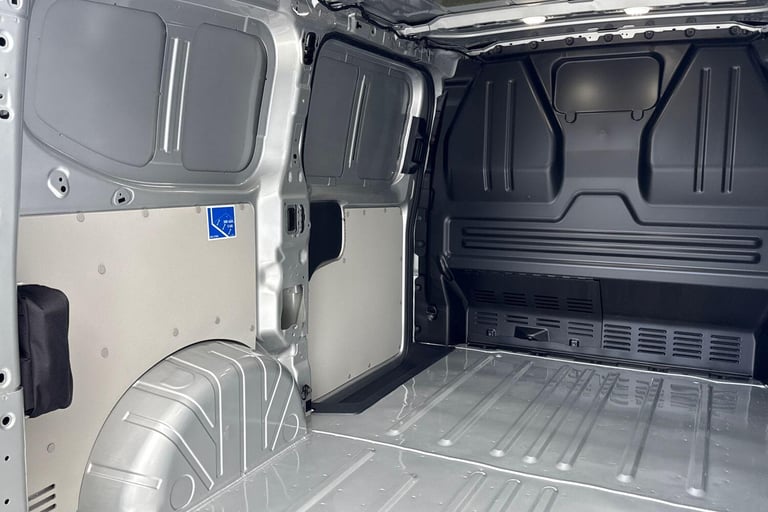 2025 Volkswagen Transporter 160kW 65kWh Commerce Pro Van Auto Van Automatic