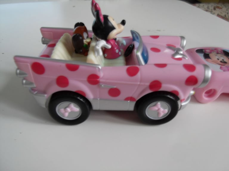 Disney Store Minnie Mouse Remote Control Car  Like-New