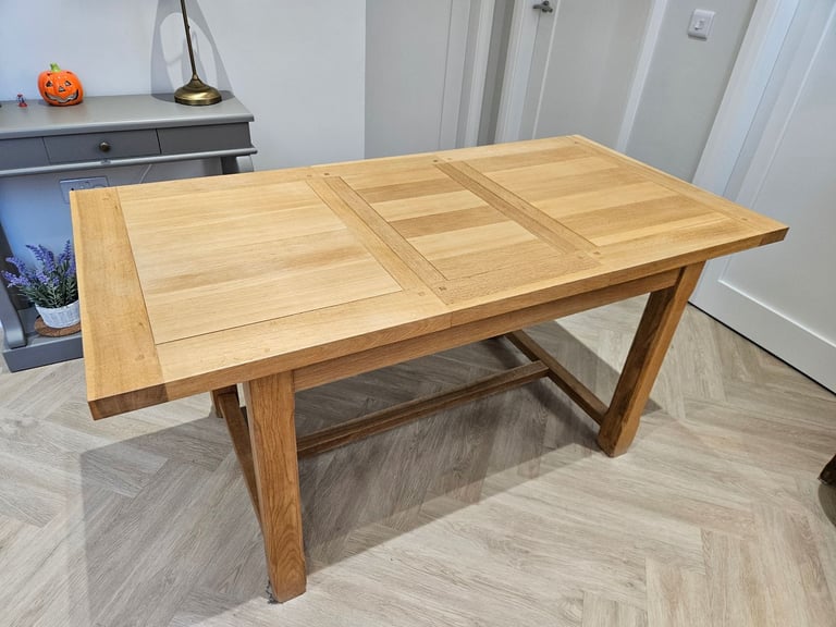 Oak Dining Table and Chairs