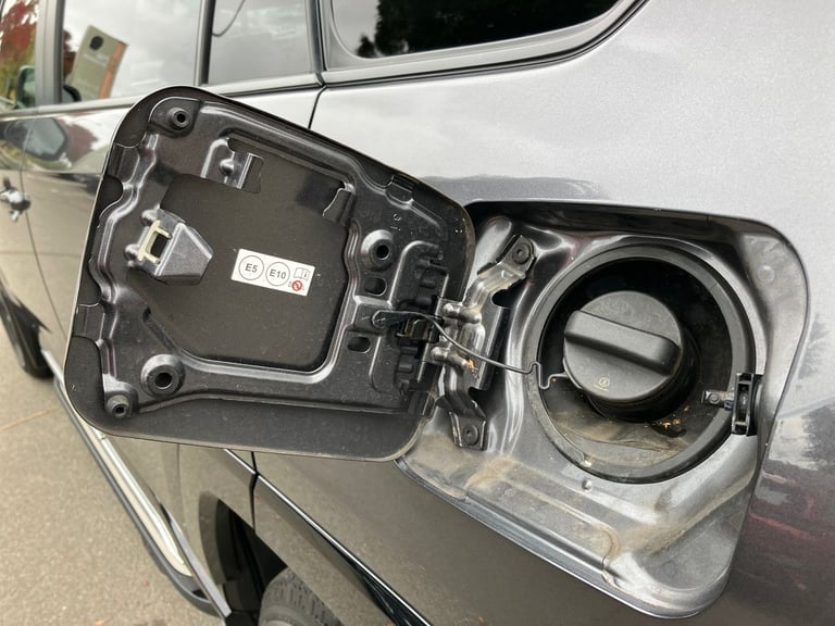 2020 Toyota RAV4 2.5 VVT-i Hybrid Dynamic 5dr CVT SUV PETROL/ELECTRIC Automatic