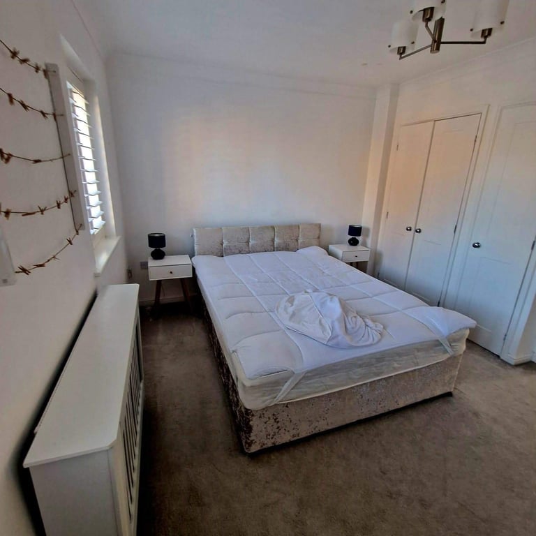 image for Big double room to rent in lovely modern house share 