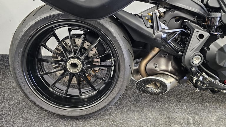 DUCATI DIAVEL 1260 ** LOW MILEAGE - TERMIGNONI EXHAUST - CRASH PROTECTORS **