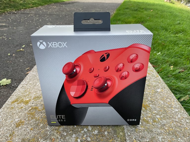 Microsoft White Xbox Series S 512GB Digital Console Bundle - New & Sealed.