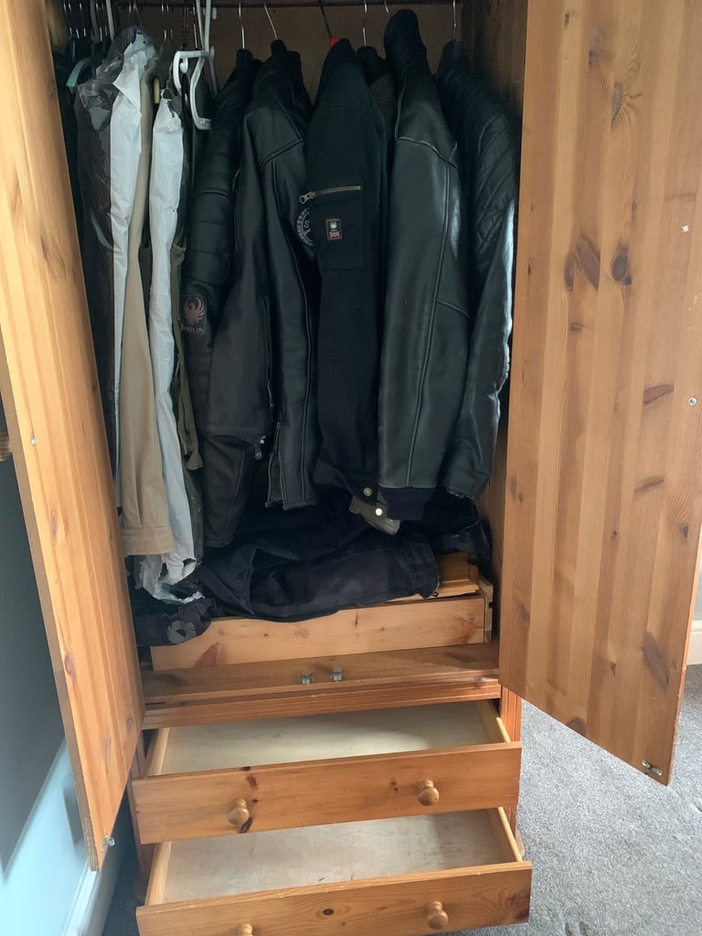 Pine double wardrobe with two drawers 