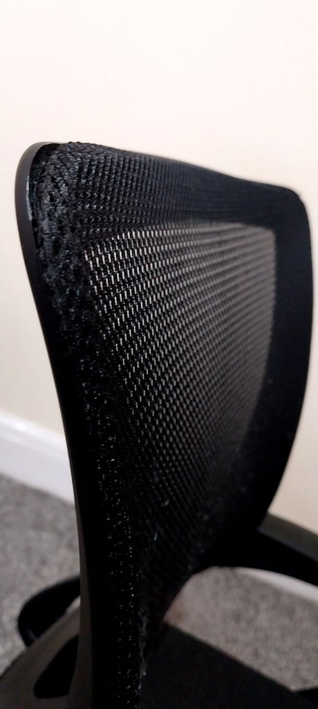 Ergonomic Office Desk Chair – Adjustable Mesh Swivel Seat