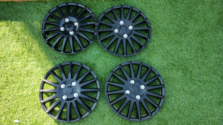 13 inch wheel trim black good condition 