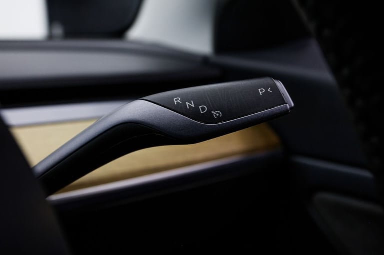 2020 Tesla Model 3 Standard Range Plus Saloon 4dr Electric Auto RWD (241 bhp) Saloon ELECTRIC Aut...