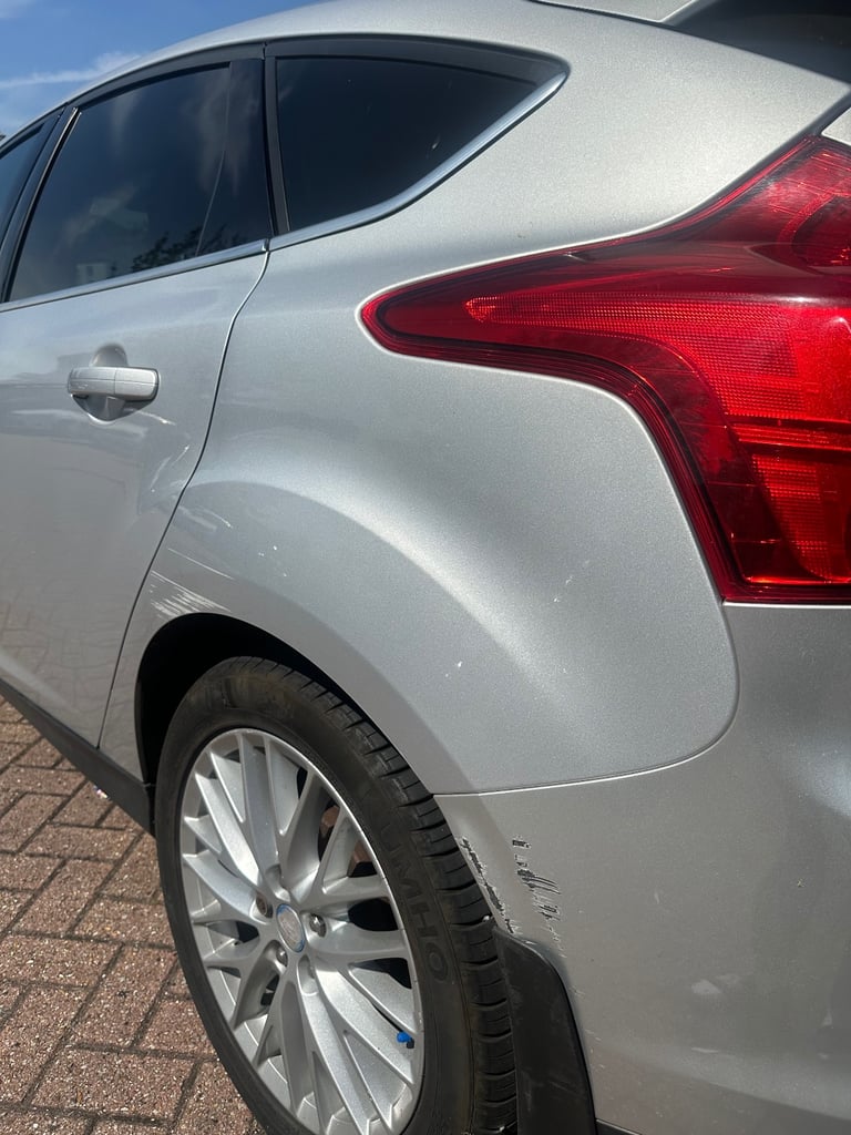 Ford, FOCUS, Hatchback, 2013, Manual, 998 (cc), 5 doors