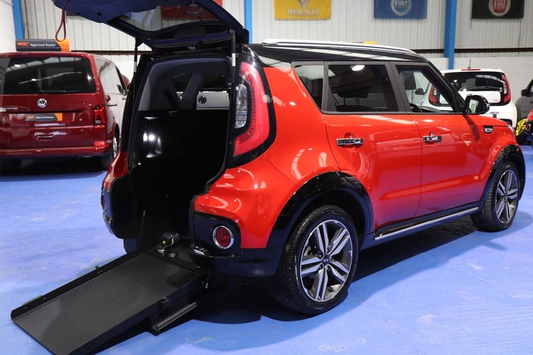 Kia Soul Automatic Wheelchair Or Mobility Scooter Accessible Wav Car Auto Gears