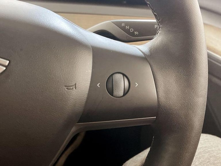 2021 Tesla Model 3 (Dual Motor) Long Range Auto 4WDE 4dr Automatic Saloon Electric Automatic