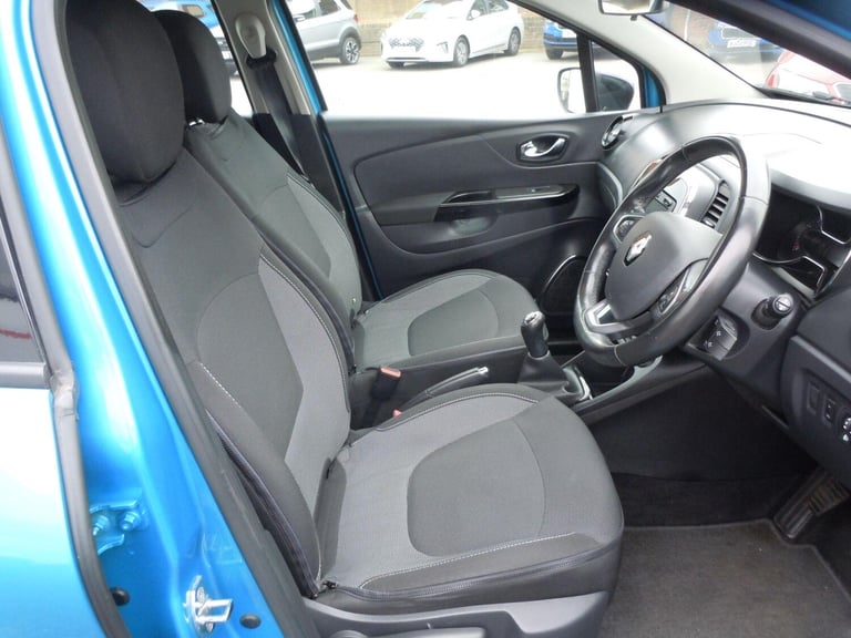 2017 Renault Captur 1.5 dCi ENERGY Dynamique Nav Euro 6 (s/s) 5dr HATCHBACK Diesel Manual