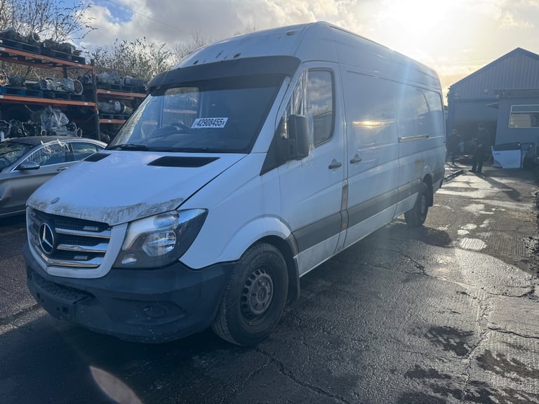 Breaking for parts Mercedes sprinter 2.1 cdi 6 speed mania 2015