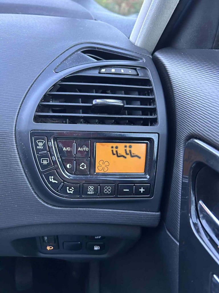 Citroen, C4 PICASSO, MPV, 2013, Manual, 1560 (cc), 5 doors