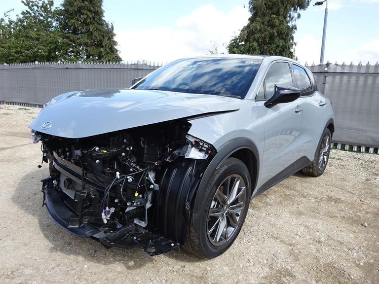 2024 74 REG LEXUS LBX TAKUMI HYBRID AUTO DAMAGED REPAIRABLE SALVAGE