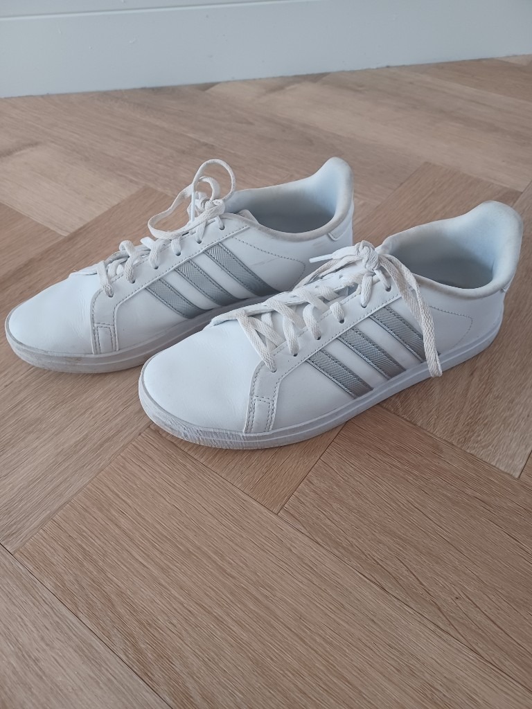 Adidas pumps with cloud foam comfort (size 6) | in Colchester, Essex |  Gumtree