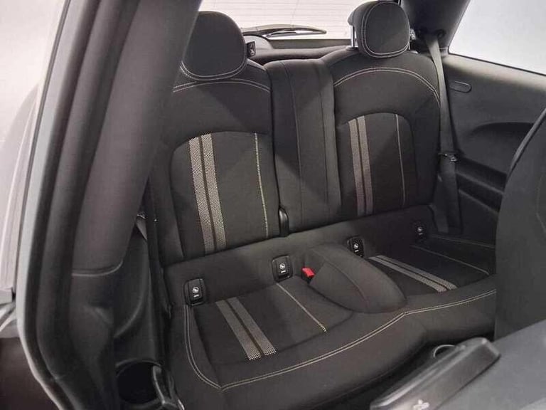 2019 MINI Hatch 1.5 Cooper Sport Hatchback 3dr HATCHBACK Petrol Manual