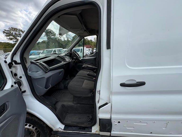 2015 Ford Transit 2.2 TDCi 125ps H3 Van PANEL VAN DIESEL Manual