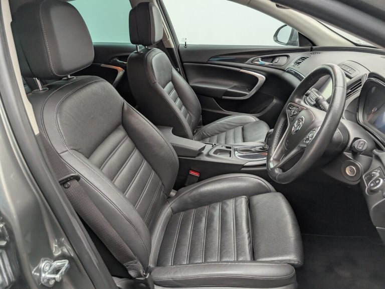 2016 Vauxhall Insignia 2.0 CDTi Elite Nav Hatchback 5dr Diesel Auto Euro 6 (170 ps) - PARKING SEN...